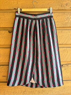 100% Silk Italian Vintage Pancaldi & B Gray & Black Diamond Pattern Midi Skirt